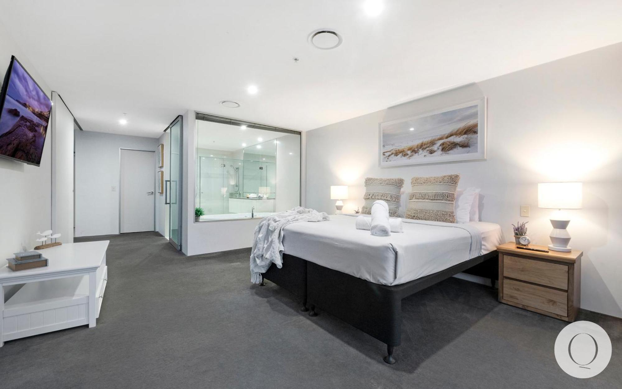 5 Bedroom Executive Sub Penthouse In The Heart Of Surfers With Full Ocean Views - Sleeps 12 - Circle On Cavill Amazing!! Голд-Кост Екстер'єр фото